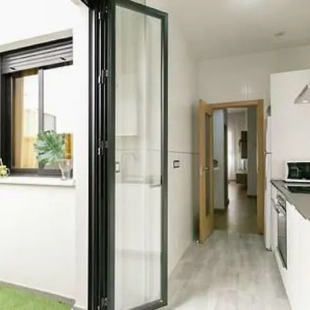 Апартаменты Family Patio&swimming Pool In Center *